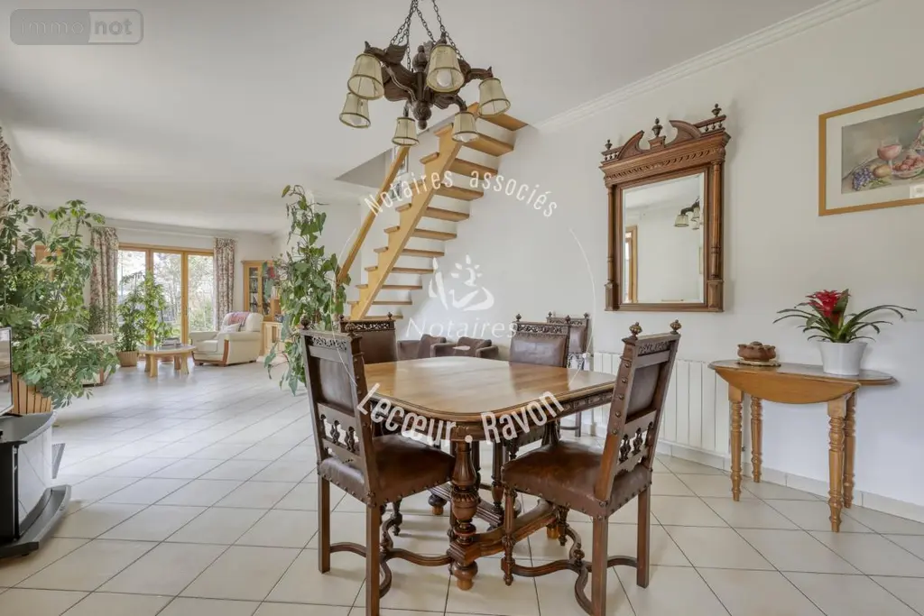 Immeuble de rapport a vendre Maisons-Laffitte 78600 Yvelines 78 103 m2 930000 euros 92076-131 004