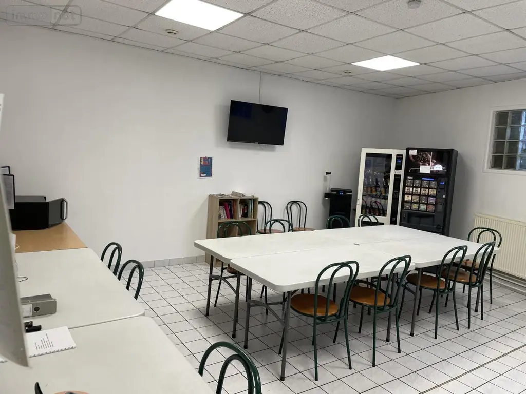 Fonds et murs commerciaux a vendre Caudry 59540 Nord 59 750 m2 366800 euros 59191-5761 006