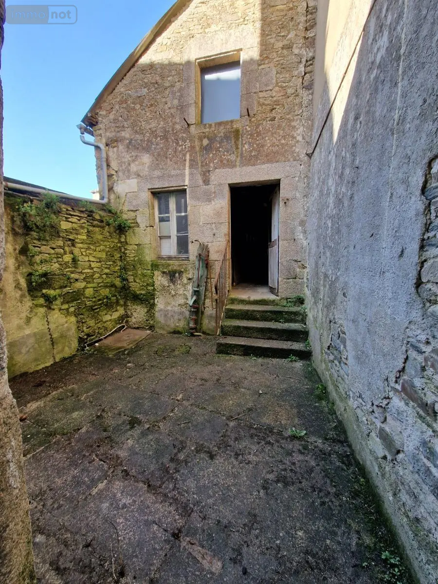 Immeuble de rapport a vendre Pontivy 56300 Morbihan 56 314 m2 234540 euros 56062-2269 010