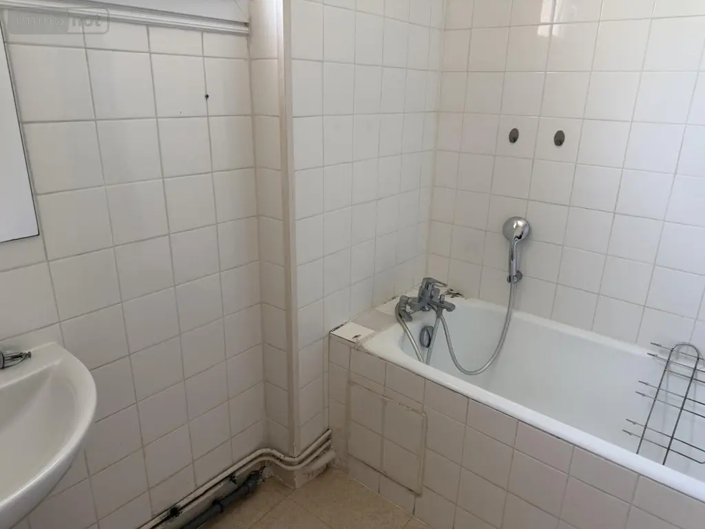 Appartement a vendre Angers 49000 Maine-et-Loire 49 54 m2 3 pièces 151960 euros 49098-1430 004