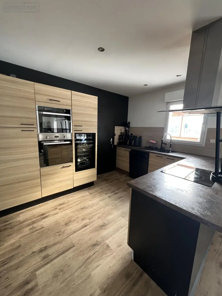 Maison a vendre Corzé 49140 Maine-et-Loire 49 123 m2 7 pièces 355300 euros 49050-575 005