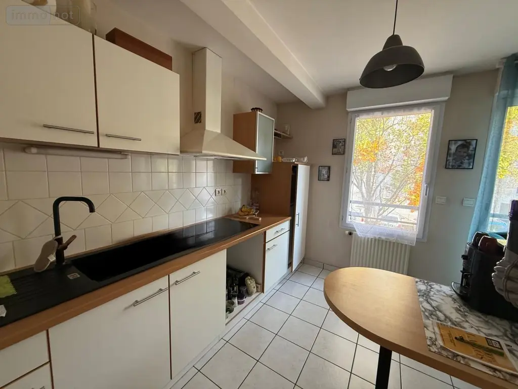 Appartement a vendre Angers 49100 Maine-et-Loire 49 69 m2 3 pièces 230560 euros 49012-2132 004