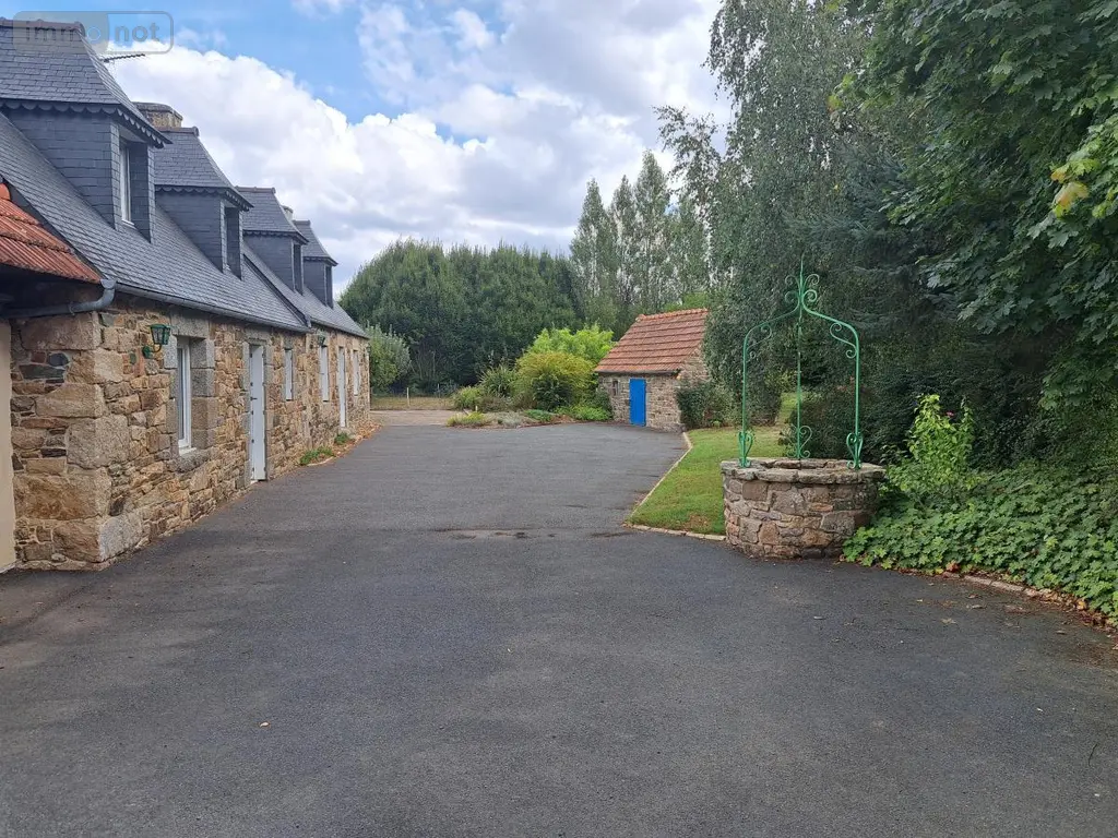 Maison a vendre Lannion 22300 Côtes-d'Armor 22 142 m2 8 pièces 250800 euros 22102-2403 004