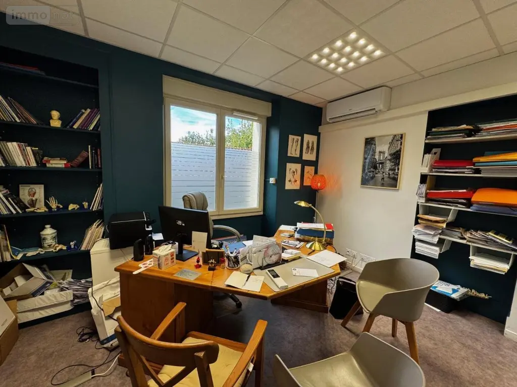 Location fonds et murs commerciaux Dole 39100 Jura 39 15 m2 480 euros 39033-L542 004
