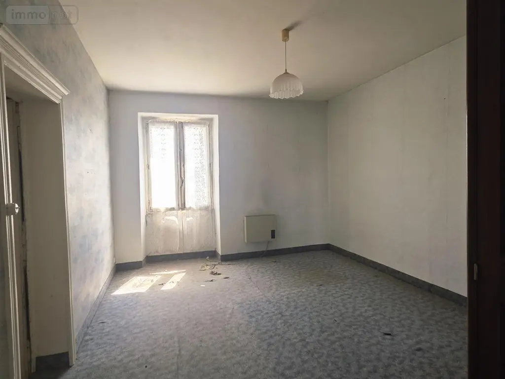 Maison a vendre Château-Gontier-sur-Mayenne 53200 Mayenne 53 154 m2 7 pièces 131750 euros 53073-1777 008