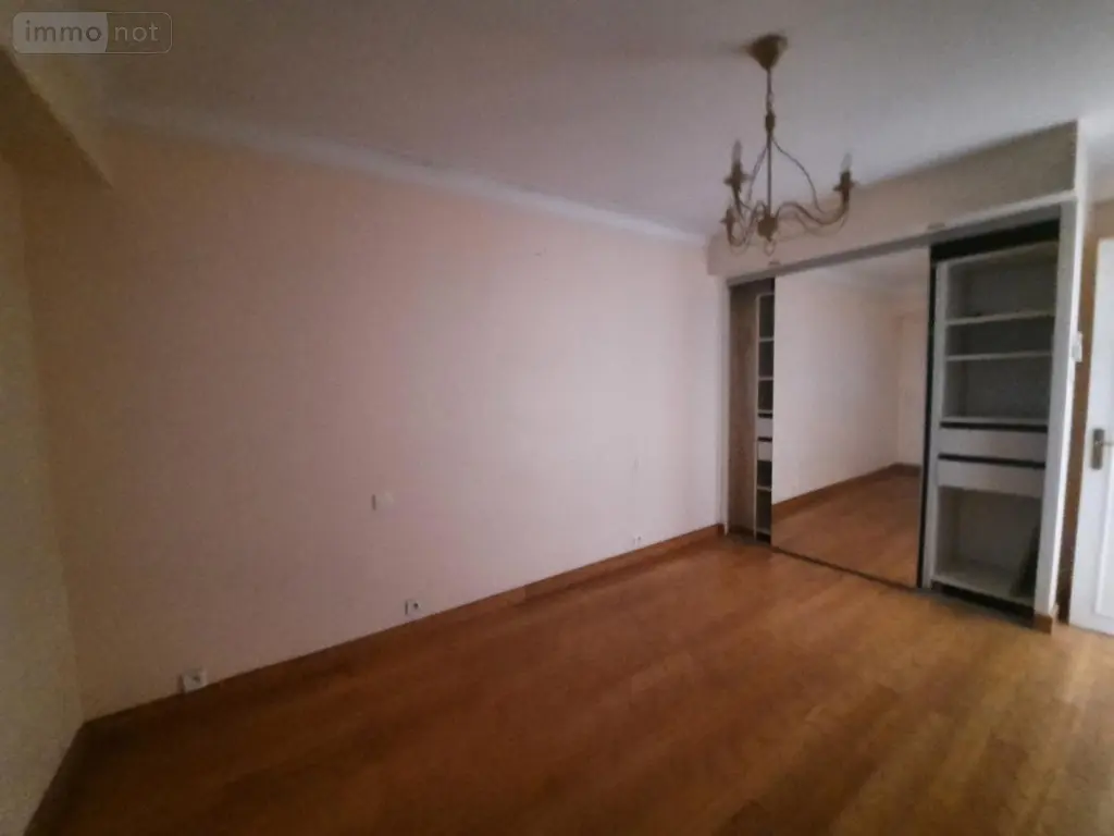 Appartement a vendre Saint-Gilles-Croix-de-Vie 85800 Vendée 85 65 m2 3 pièces 257400 euros 85091-5181 009