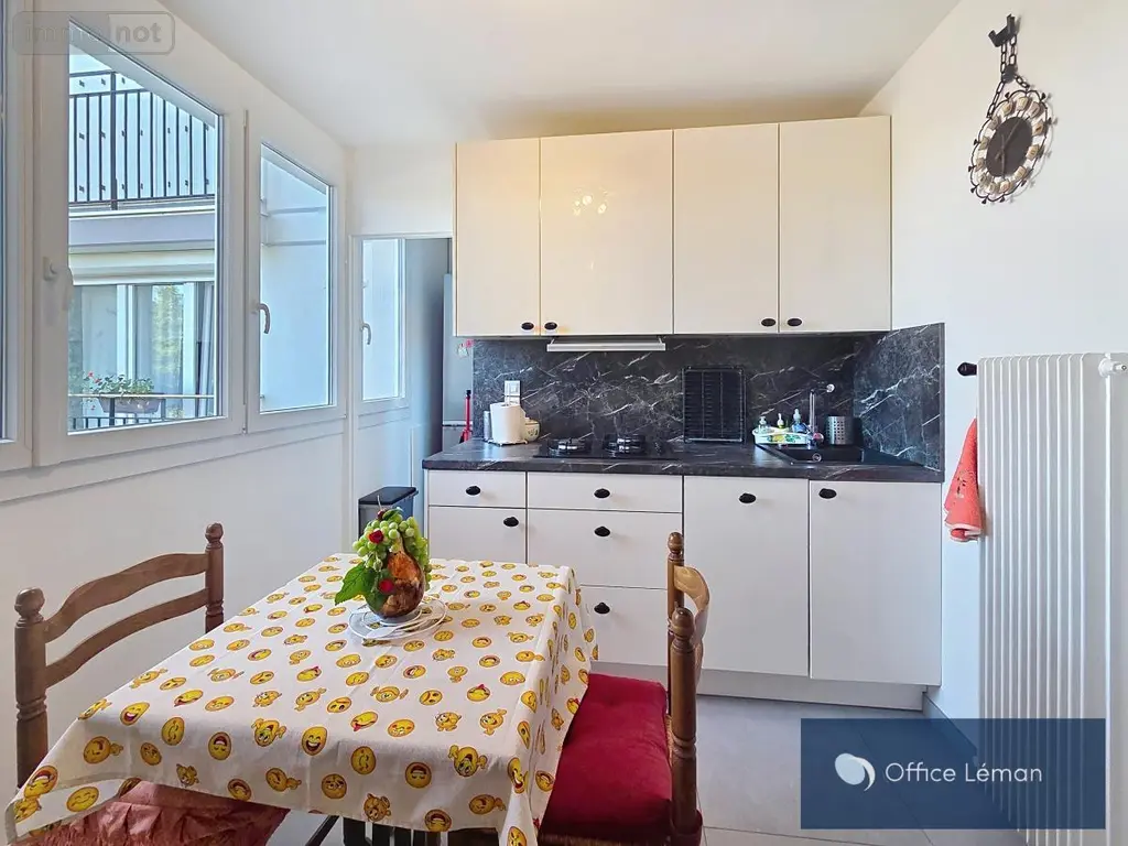 Appartement a vendre Ferney-Voltaire 01210 Ain 01 69 m2 3 pièces 360000 euros 01047-870 006