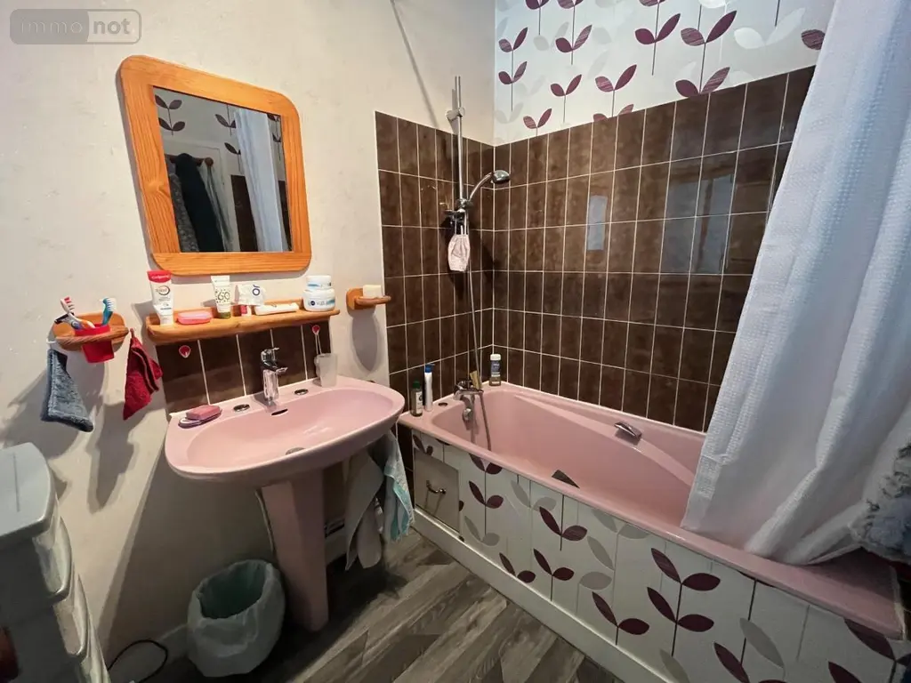 Immeuble de rapport a vendre Carentan-les-Marais 50500 Manche 50 170 m2 185500 euros 50110-725 008