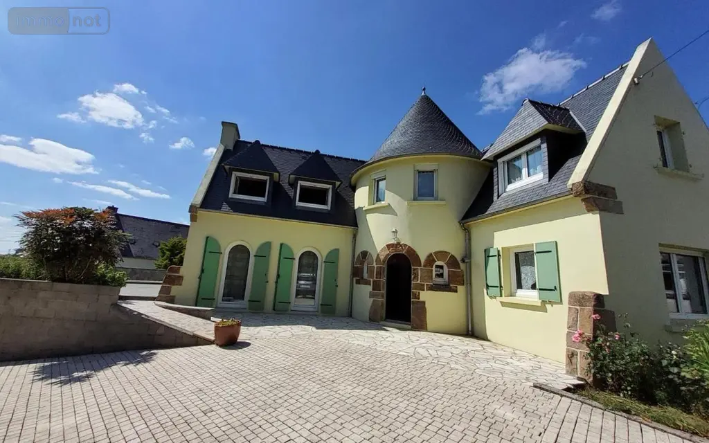 Maison a vendre Carhaix-Plouguer 29270 Finistère 29 143 m2 7 pièces 283500 euros 29066-3748 016