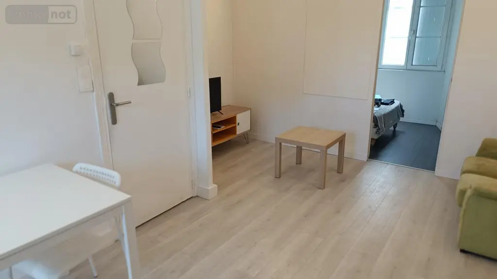 Location appartement Lorient 56100 Morbihan 56 29 m2 2 pièces 595 euros 56082-L79 003