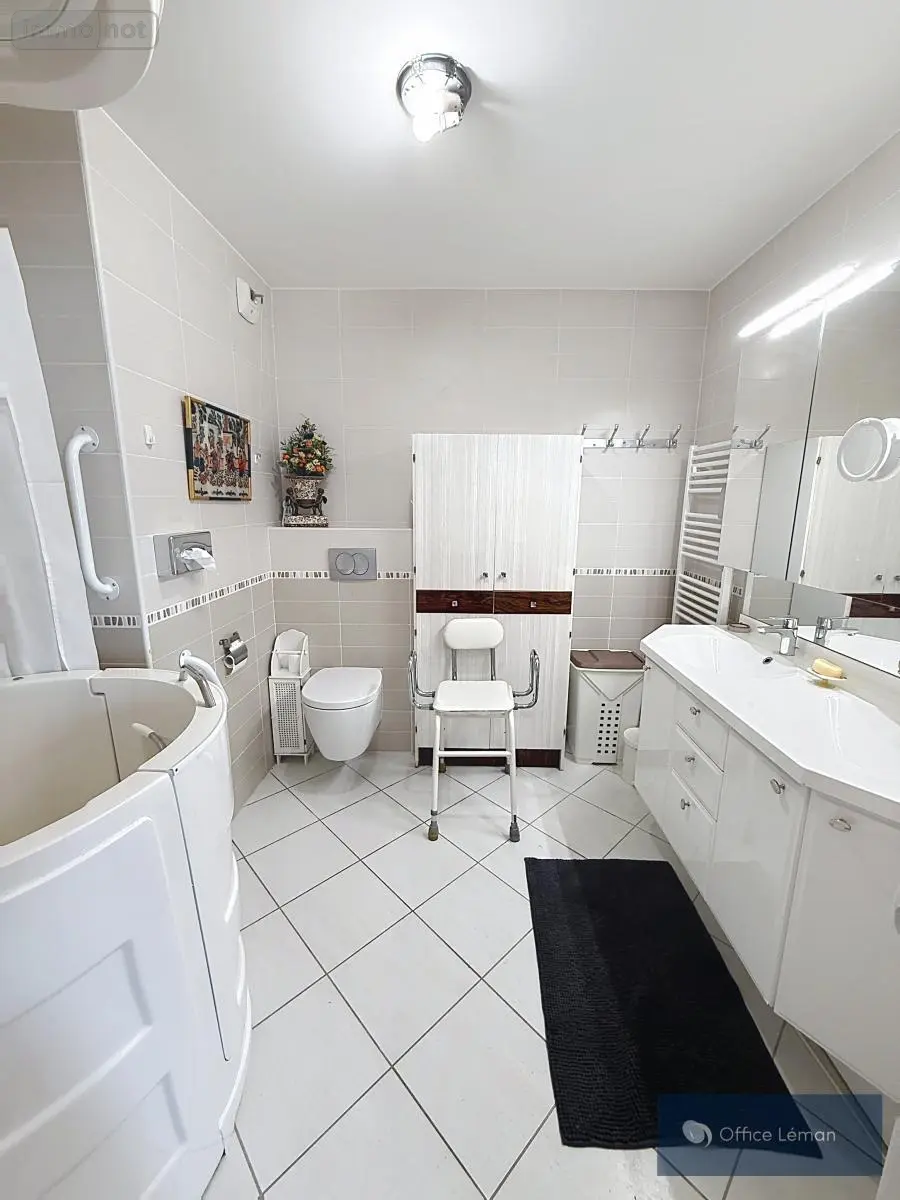 Appartement a vendre Divonne-les-Bains 01220 Ain 01 128 m2 5 pièces 770000 euros 01047-835 013