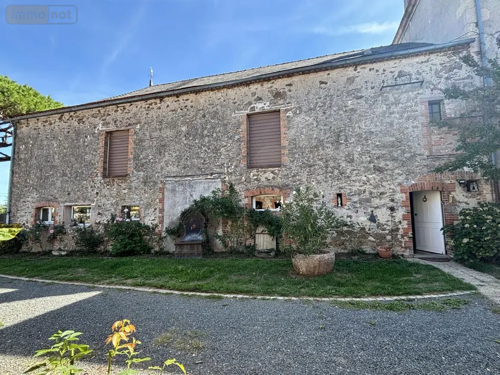 Maison a vendre Cholet 49300 Maine-et-Loire 49 390 m2 14 pièces 900000 euros 49055-117 012