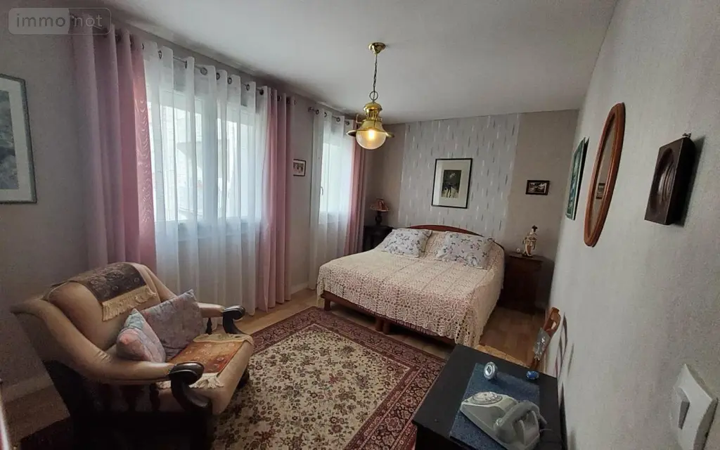 Appartement a vendre Carhaix-Plouguer 29270 Finistère 29 106 m2 5 pièces 141750 euros 29066-3732 011