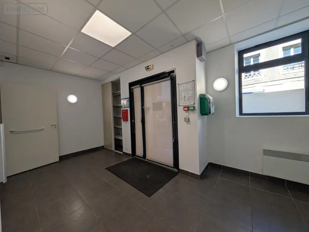 Fonds et murs commerciaux a vendre Morlaix 29600 Finistère 29 188 m2 294280 euros 29086-1745 004