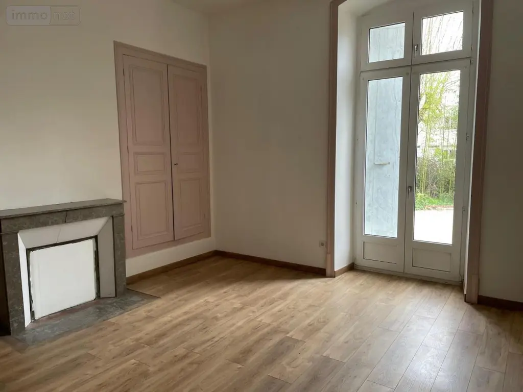 Location appartement Dole 39100 Jura 39 150 m2 4 pièces 1070 euros 39033-L625 004