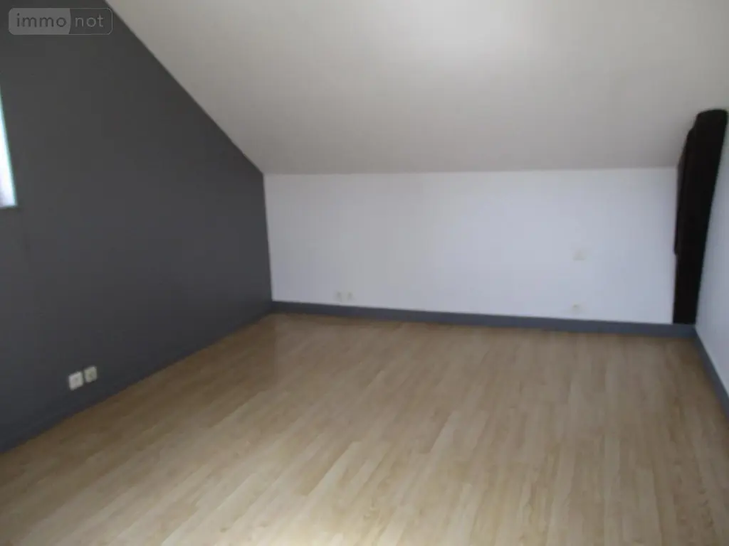 Location appartement Brionne 27800 Eure 27 35 m2 460 euros 27049-L88 004