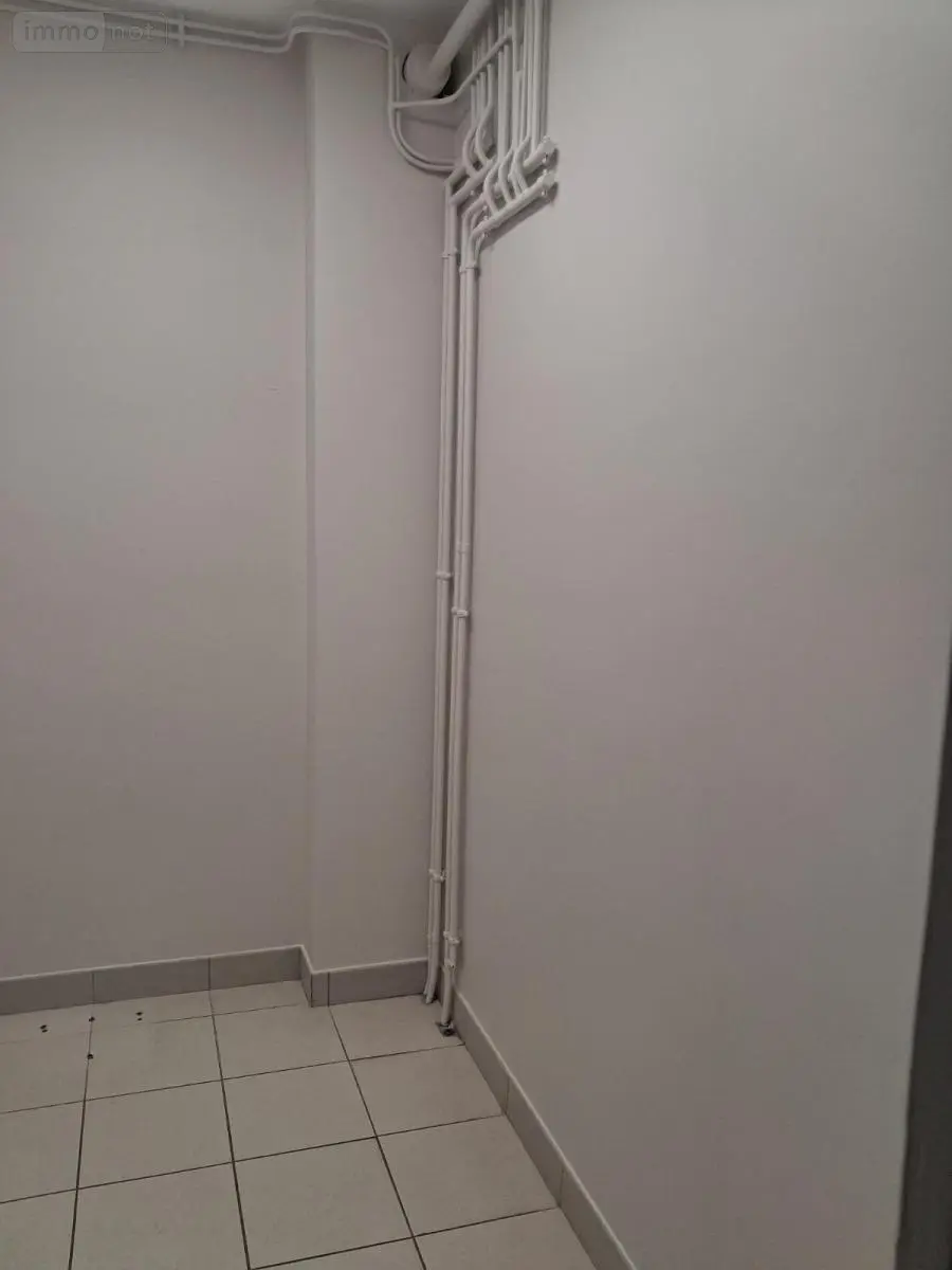 Location fonds et murs commerciaux La Haye 50250 Manche 50 157 m2 700 euros 50061-L215 010