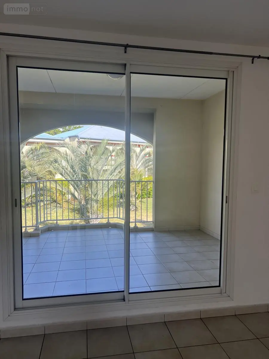 Appartement a vendre Saint-Pierre 97410 La Réunion 974 65 m2 3 pièces 300550 euros 97411-335 005