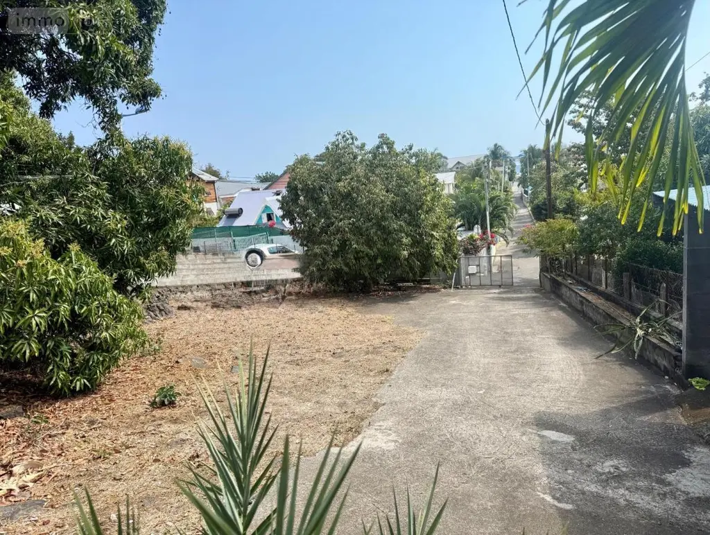 Terrain a batir a vendre Saint-Leu 97436 La Réunion 974 1090000 euros 97410-719 001