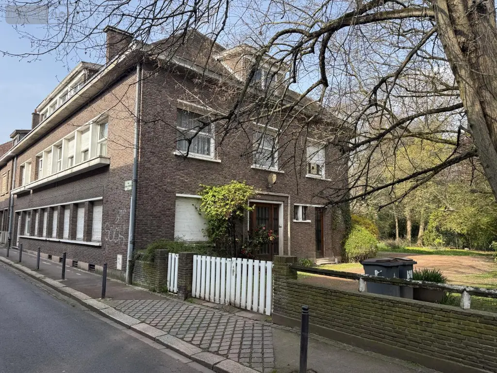 Maison a vendre Douai 59500 Nord 59 482 m2 18 pièces 419200 euros 59191-6130 001