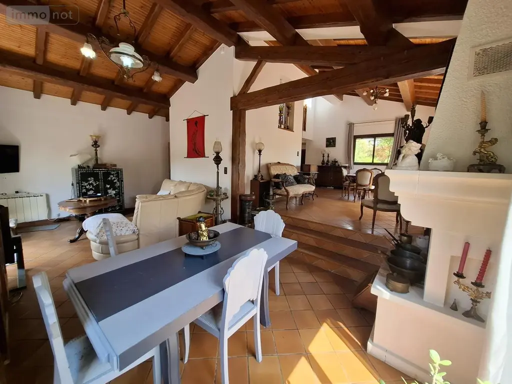 Maison a vendre Corme-Royal 17600 Charente-Maritime 17 169 m2 8 pièces 288530 euros 17111-754 012