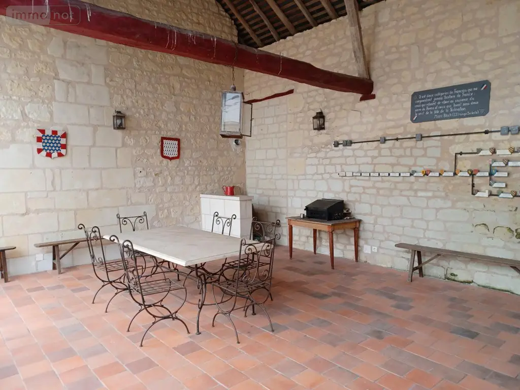Maison a vendre Chinon 37500 Indre-et-Loire 37 250 m2 472250 euros 37094-24 014