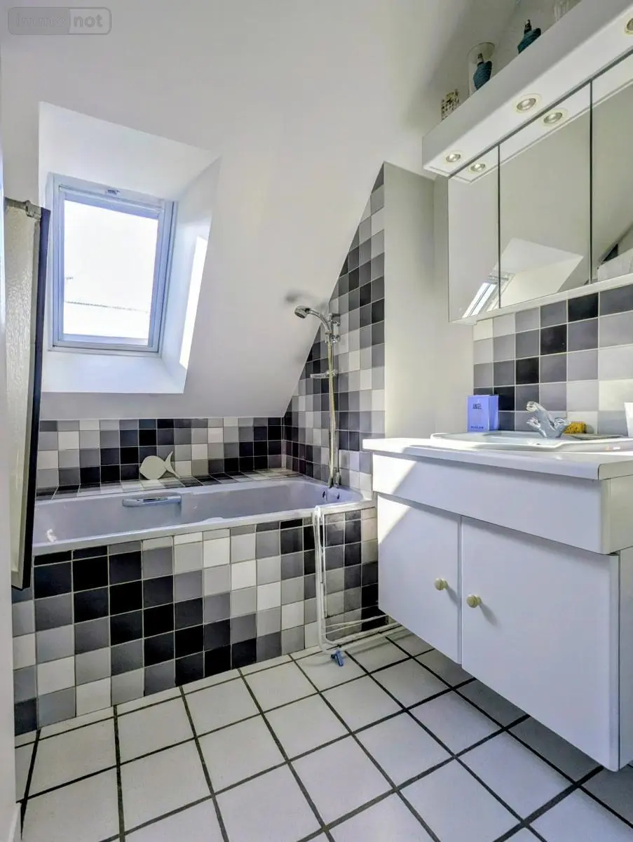 Maison a vendre Saint-Lô 50000 Manche 50 149 m2 336260 euros 50004-102 013