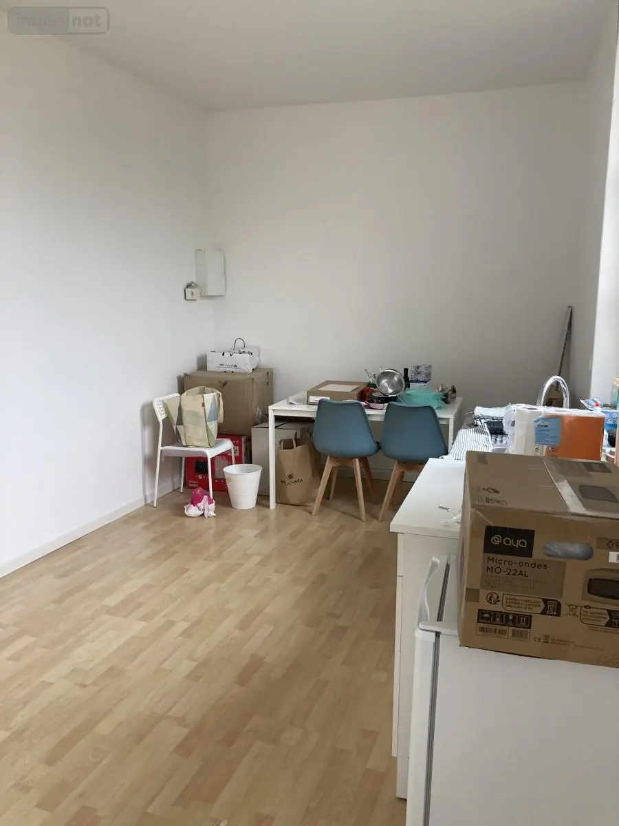 Location fonds et murs commerciaux Abbeville 80100 Somme 80 50 m2 3 pièces 715 euros 80050-L330 011