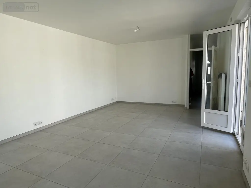 Location maison Saint-Malo 35400 Ille-et-Vilaine 35 88 m2 5 pièces 1100 euros 35104-L133 003