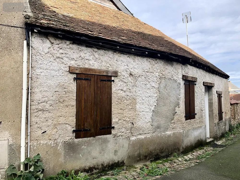 Immeuble de rapport a vendre Crosmières 72200 Sarthe 72 114 m2 105000 euros 72068-2121 002