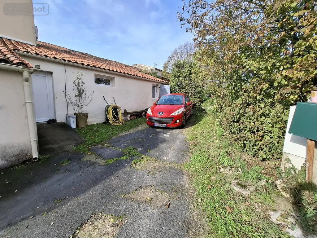 Maison a vendre Port-d'Envaux 17350 Charente-Maritime 17 104 m2 6 pièces 188856 euros 17111-703 023