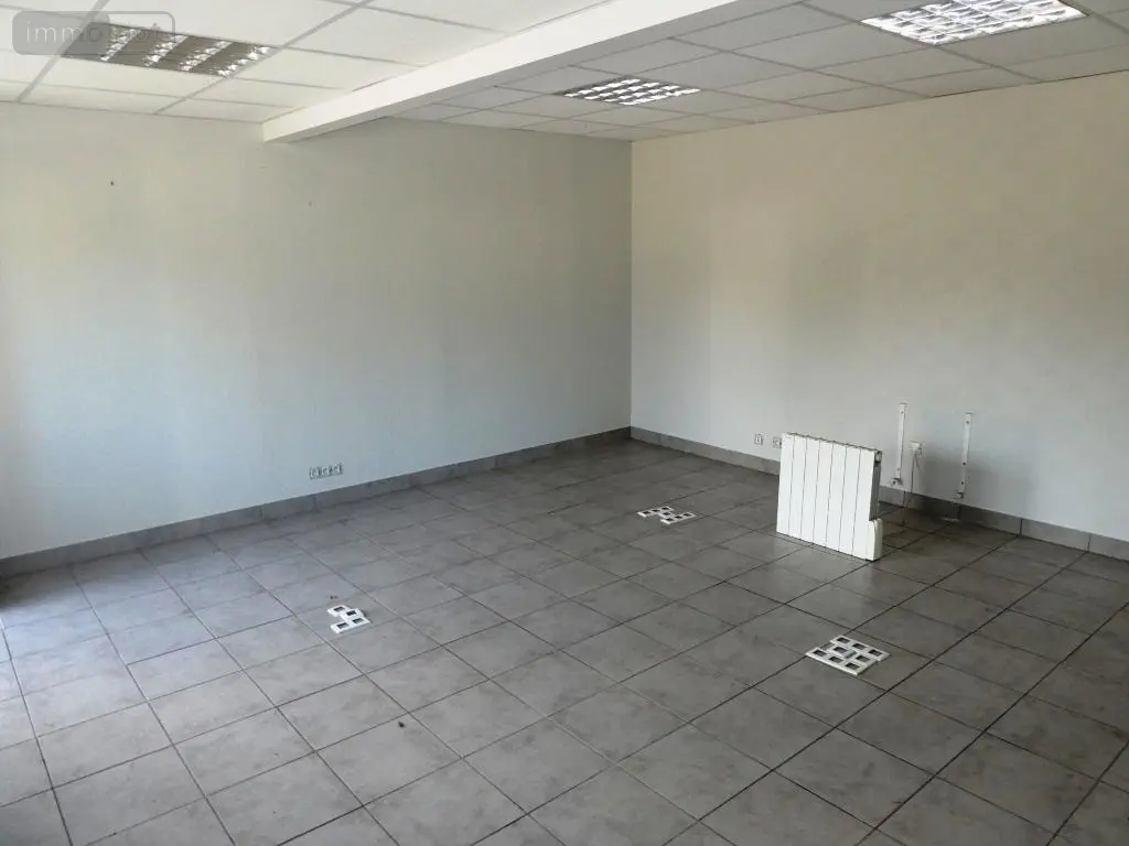Fonds et murs commerciaux a vendre Lignol 56160 Morbihan 56 260 m2 3 pièces 69180 euros 56075-2430 010