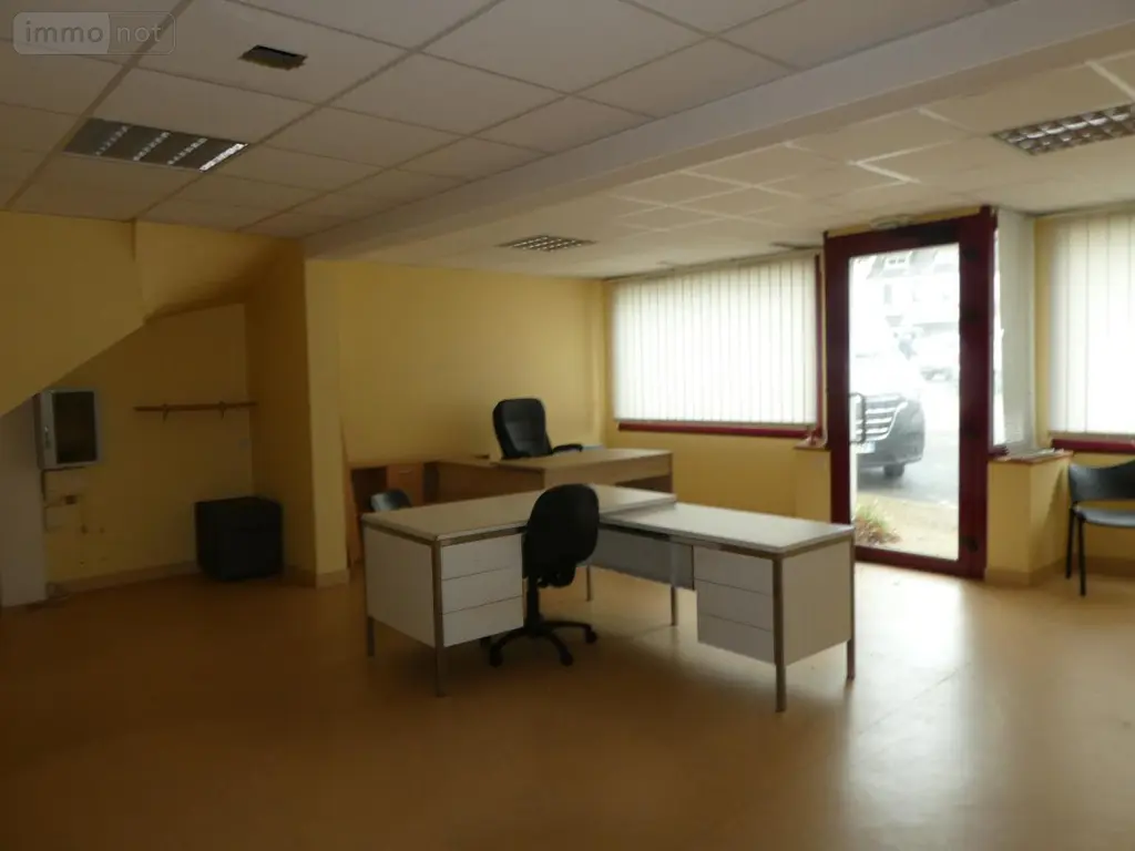 Fonds et murs commerciaux a vendre Plouigneau 29610 Finistère 29 154 m2 145700 euros 29096-753 004