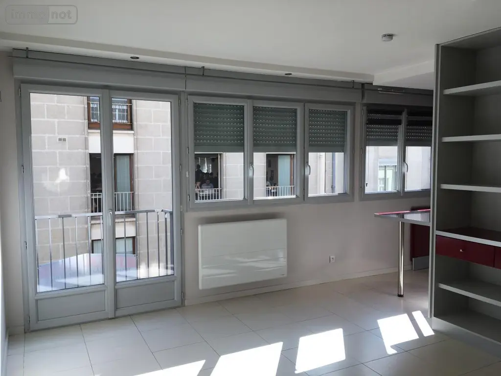 Location appartement Nantes 44000 Loire-Atlantique 44 26 m2 1 pièce 553 euros 44028-L133 003