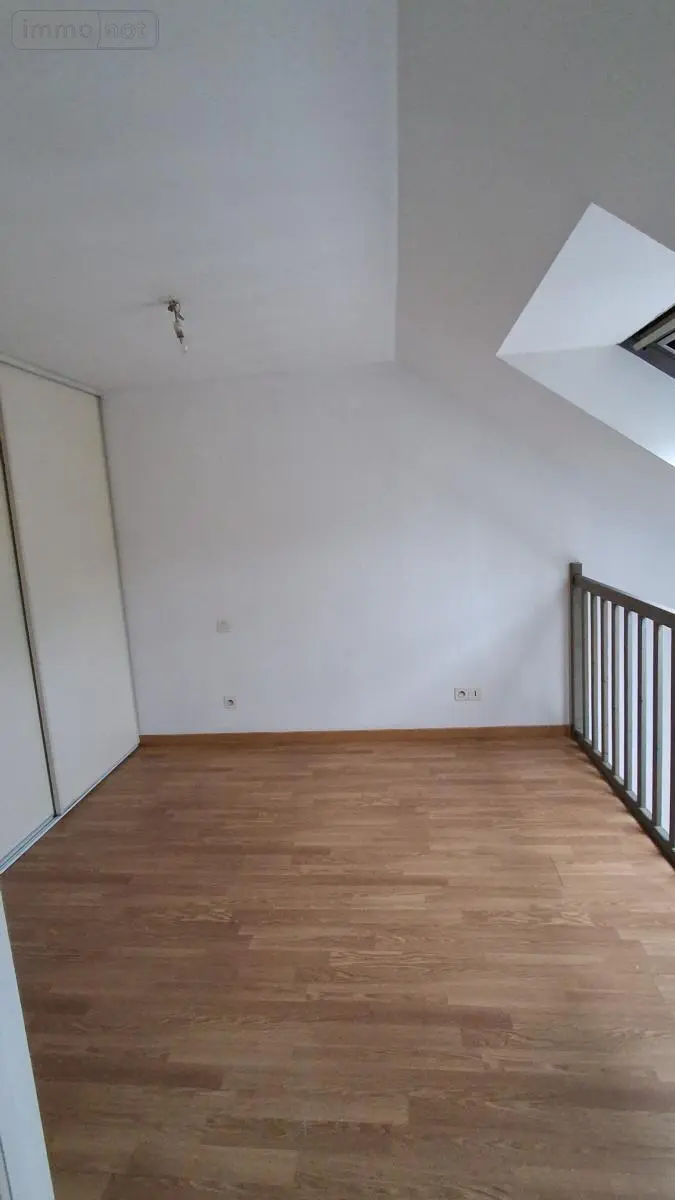 Location appartement Laval 53000 Mayenne 53 35 m2 2 pièces 480 euros 53079-L387 005
