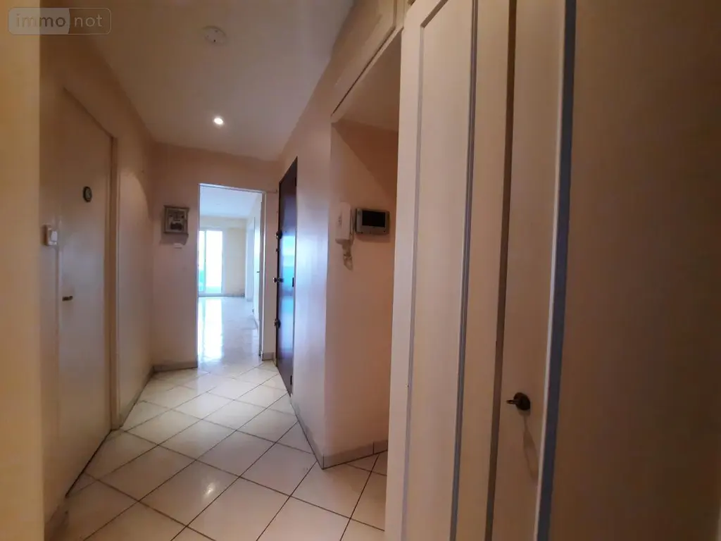 Appartement a vendre Saint-Gilles-Croix-de-Vie 85800 Vendée 85 65 m2 3 pièces 257400 euros 85091-5181 008
