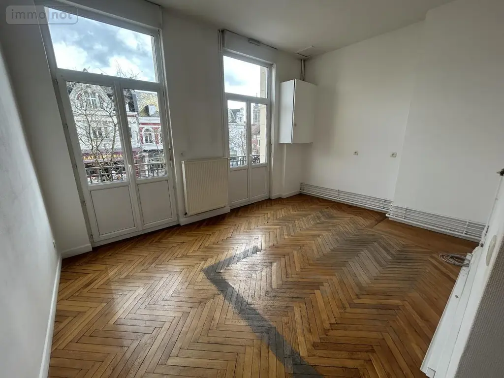Location fonds et murs commerciaux Cambrai 59400 Nord 59 100 m2 6 pièces 980 euros 59083-L359 004