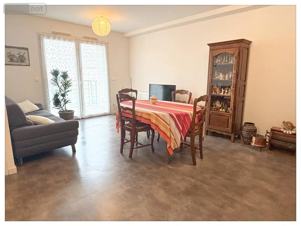 Appartement a vendre Avrillé 49240 Maine-et-Loire 49 70 m2 3 pièces 250272 euros 49014-1833 002