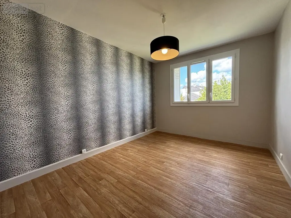 Appartement a vendre Saint-Cyr-sur-Loire 37540 Indre-et-Loire 37 80 m2 3 pièces 214500 euros 37037-12 005