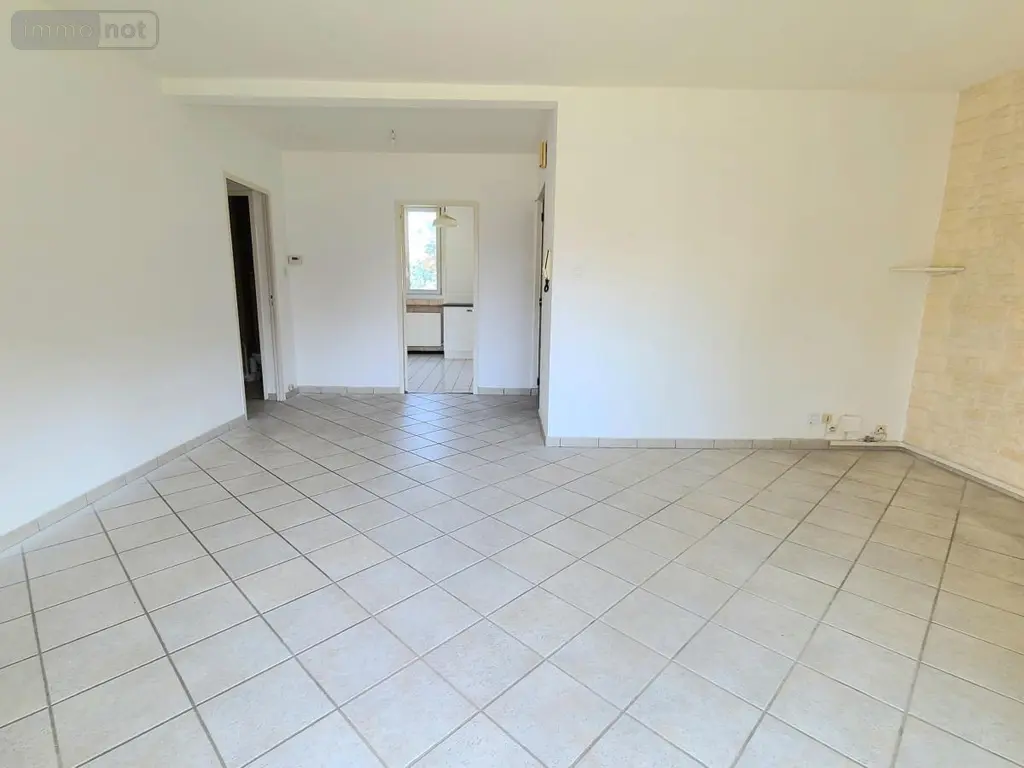 Appartement a vendre Pierrelatte 26700 Drôme 26 76 m2 4 pièces 120000 euros 26060-825 002
