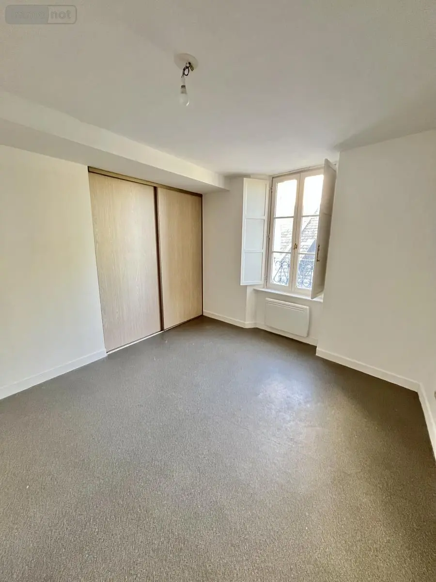 Immeuble de rapport a vendre Ingrandes-le-Fresne-sur-Loire 49123 Maine-et-Loire 49 328 m2 555440 euros 49019-3557 014