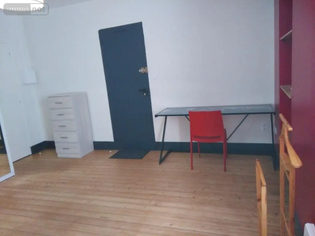 Location appartement Bourg-en-Bresse 01000 Ain 01 25 m2 450 euros 01083-L176 008