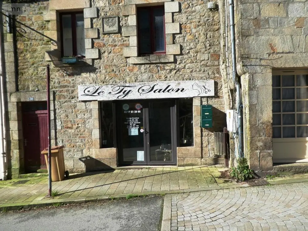 Fonds et murs commerciaux a vendre Guémené-sur-Scorff 56160 Morbihan 56 50 m2 1 pièce 44770 euros 56075-2485 003