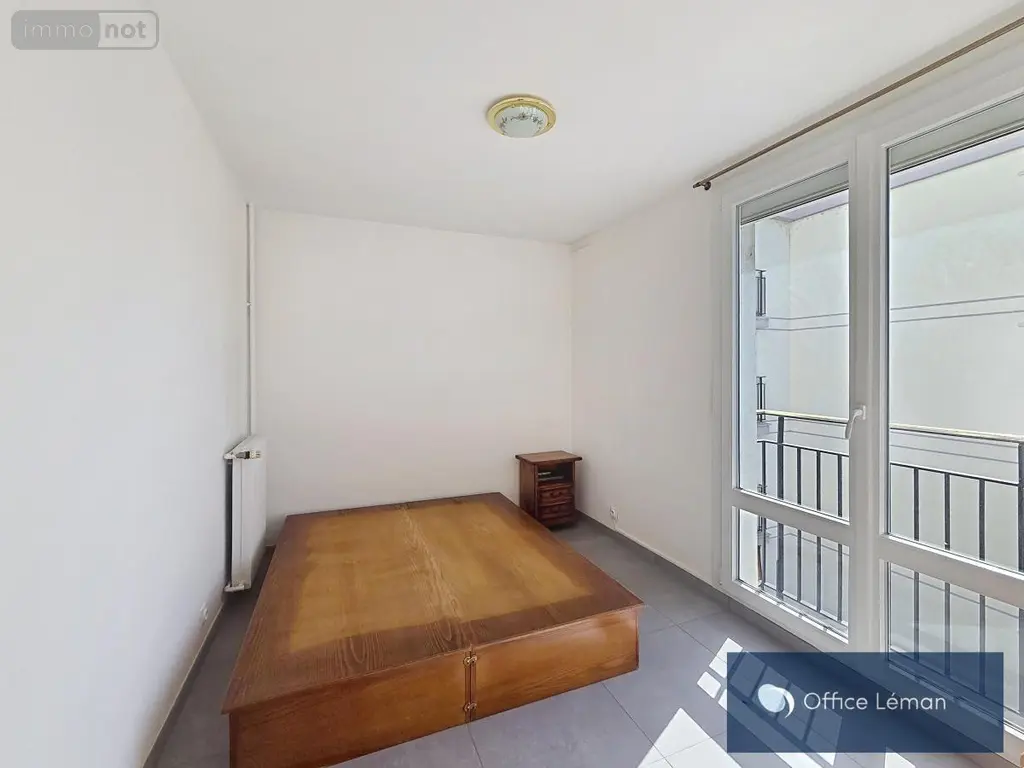 Appartement a vendre Ferney-Voltaire 01210 Ain 01 69 m2 3 pièces 360000 euros 01047-870 009