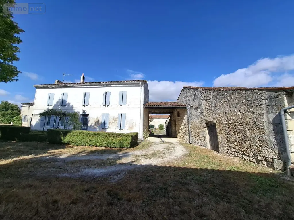 Maison a vendre Les Gonds 17100 Charente-Maritime 17 158 m2 5 pièces 395000 euros 17111-755 004