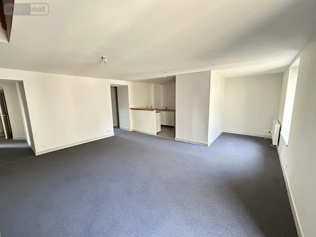 Fonds et murs commerciaux a vendre Guer 56380 Morbihan 56 285 m2 332480 euros 56046-1341 006
