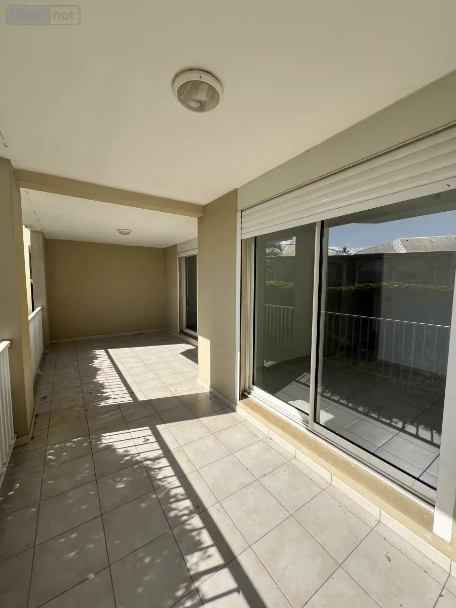 Appartement a vendre Saint-Pierre 97410 La Réunion 974 65 m2 3 pièces 290250 euros 97411-333 007