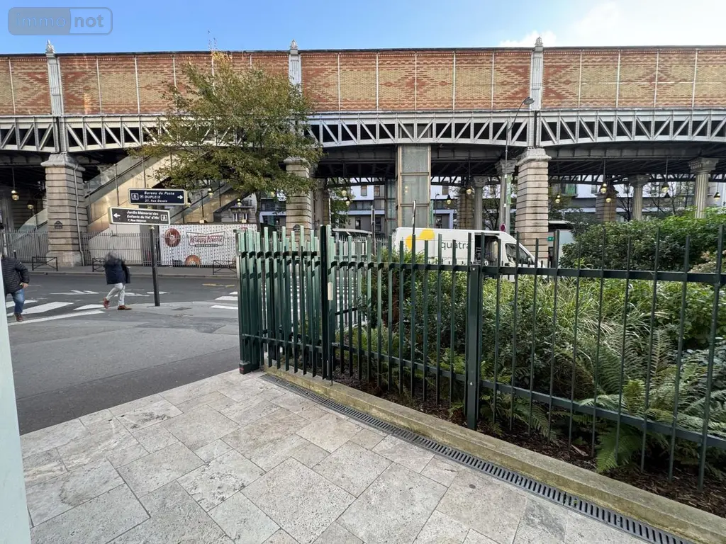 Fonds et murs commerciaux a vendre Paris 15e Arrondissement 75015 Paris 75 121 m2 5 pièces 779000 euros 75022-903 005