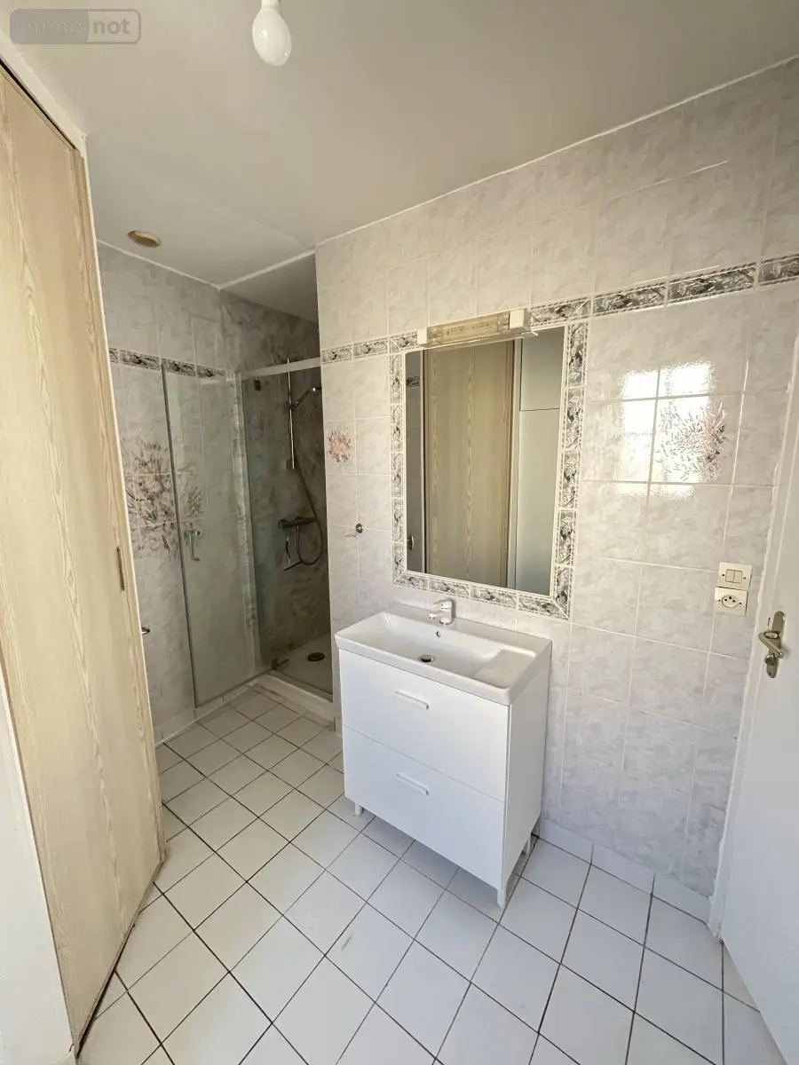 Immeuble de rapport a vendre Ingrandes-le-Fresne-sur-Loire 49123 Maine-et-Loire 49 328 m2 555440 euros 49019-3557 009