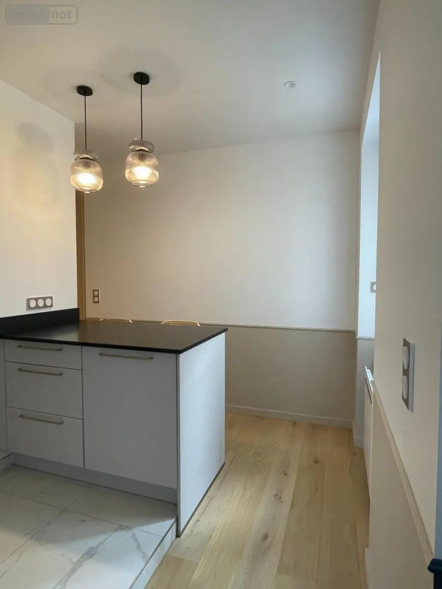 Location appartement Saint-Malo 35400 Ille-et-Vilaine 35 67 m2 3 pièces 1265 euros 35104-L139 004